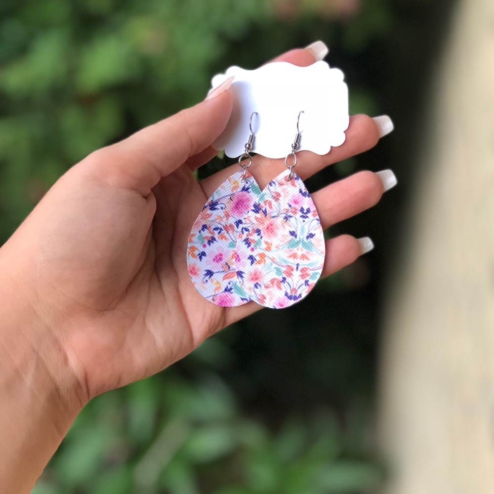 leather earrings